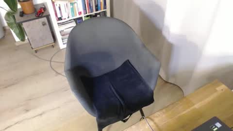 magic_muscles online show from December 2025 01:24:02 AM