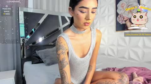 Snapshot of magic_scarlet chatting on January 2025 07:30:01 AM Scarlet online show from January 2025 07:30:01 AM