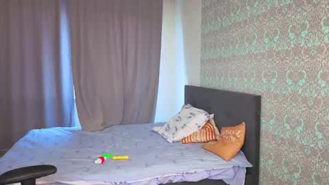 Merry online show from October 2025 01:39:01 AM