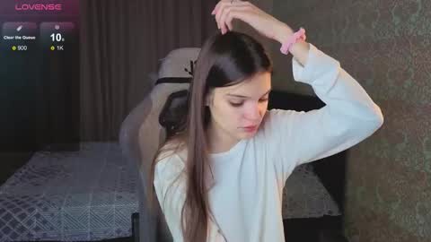 Merry online show from November 2025 01:49:02 AM