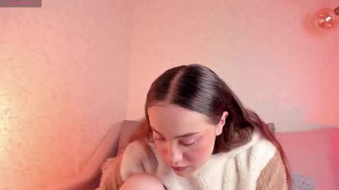 Vera  online show from December 2025 12:01:02 PM