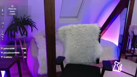 Zooey online show from December 2024 09:41:02 PM