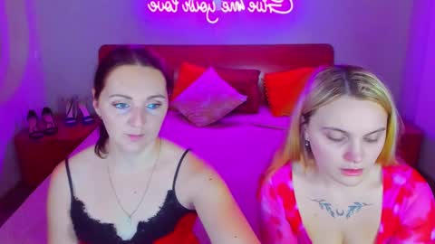 Lili and Bella online show from December 2024 07:48:01 AM