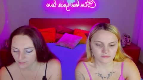Lili and Bella online show from January 2025 07:24:01 AM