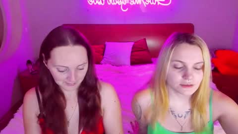 Lili and Bella online show from February 2025 07:26:02 AM