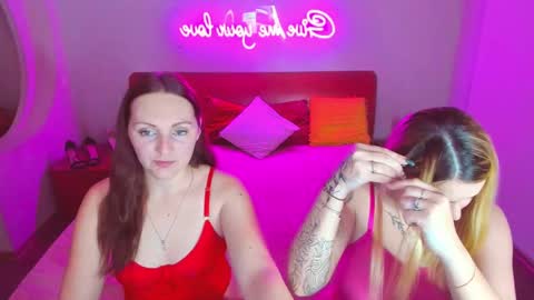 Lili and Bella online show from February 2025 07:28:01 AM