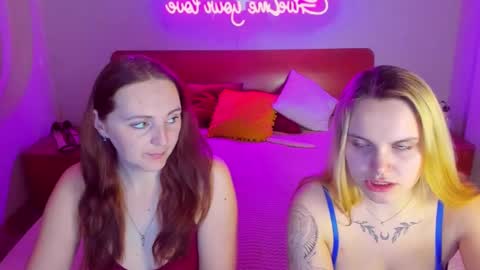 Lili and Bella online show from March 2025 07:12:02 AM