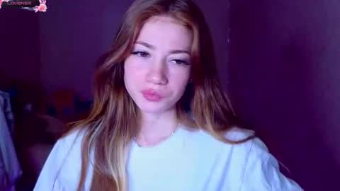 Snapshot of magicladyy chatting on November 2025 03:44:02 PM Angel online show from November 2025 03:44:02 PM