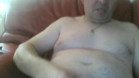Snapshot of magicman250 chatting on June 2026 05:28:02 PM magicman250 online show from June 2026 05:28:02 PM