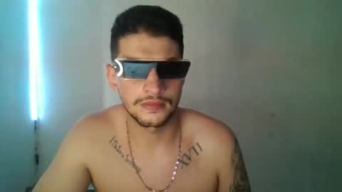 Snapshot of magico_9809 chatting on March 2025 06:18:01 PM BRAYAN online show from March 2025 06:18:01 PM