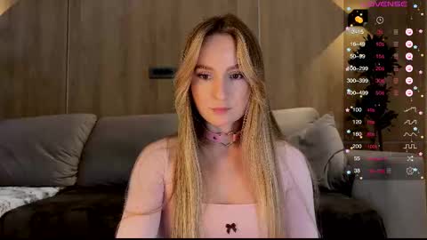 magicpeaach online show from February 2025 12:32:01 PM