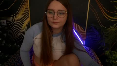 Snapshot of magicpeachhs chatting on January 2025 01:32:01 PM Emily online show from January 2025 01:32:01 PM