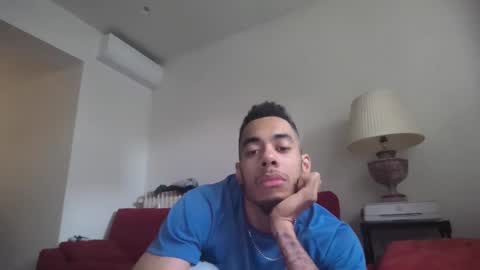 Snapshot of magicsempai chatting on February 2026 10:12:01 AM Magicsempai online show from February 2026 10:12:01 AM