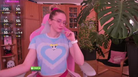 Nicole online show from February 2025 12:50:01 PM