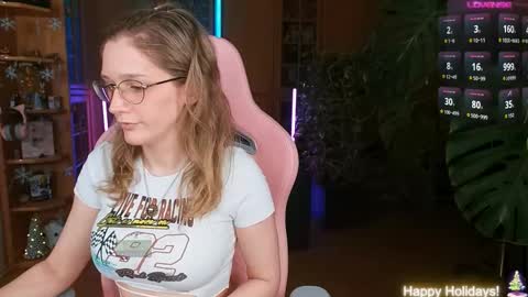 Nicole online show from December 2025 06:27:02 PM