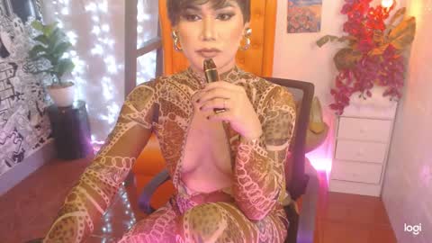 Snapshot of magnificentlydevilqueen chatting on September 2025 09:19:02 AM MagnificentlyDEVILQueen online show from September 2025 09:19:02 AM