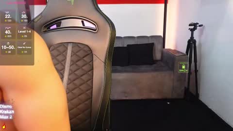 If you want me to use the Lovense please let me know  --    online show from December 2025 04:25:01 PM