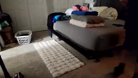 Diandlin online show from March 2026 01:45:01 PM