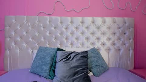 Mai online show from September 2025 07:27:02 PM