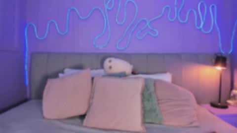 Mai online show from October 2025 07:47:01 PM