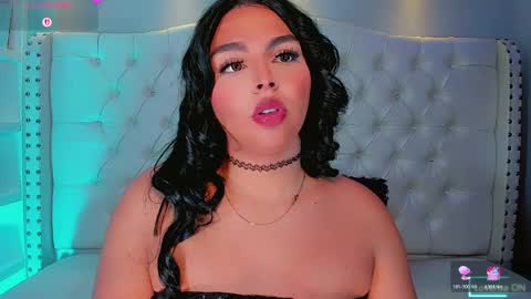 Snapshot of maia_hotts chatting on May 2026 09:08:01 PM CamiiGarcia online show from May 2026 09:08:01 PM