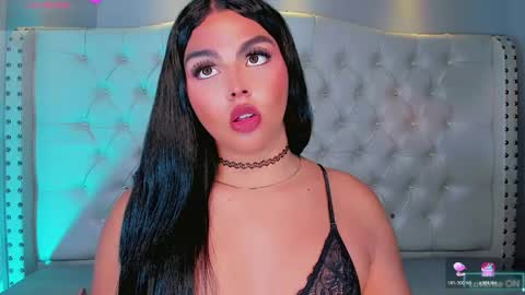 Snapshot of maia_hotts chatting on May 2026 05:37:02 AM CamiiGarcia online show from May 2026 05:37:02 AM