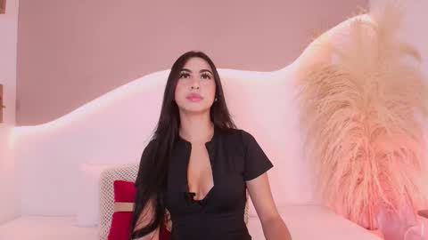 Snapshot of maia_lia_ chatting on December 2025 12:51:01 AM MAIA LIA online show from December 2025 12:51:01 AM