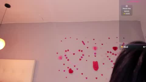 Maia online show from March 2026 12:24:02 PM