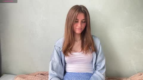 Snapshot of maiabarthe chatting on May 2026 11:40:01 AM M I A online show from May 2026 11:40:01 AM
