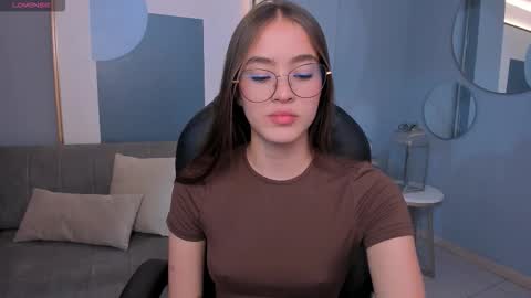  Maia  online show from September 2025 01:16:02 PM