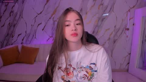  Maia  online show from May 2026 05:28:02 PM
