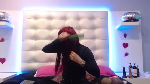 Snapshot of maiapark chatting on March 2025 01:38:02 PM Maia online show from March 2025 01:38:02 PM