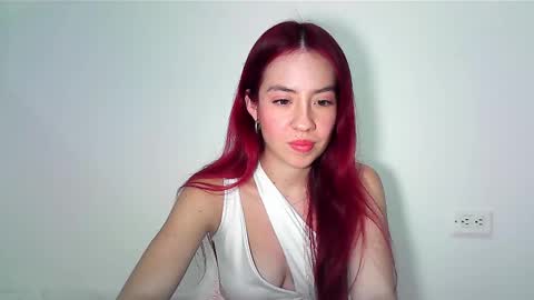 Snapshot of maiarosse_ chatting on February 2025 04:41:02 AM MaiaRosse online show from February 2025 04:41:02 AM
