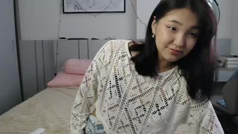 maiaxoxo online show from April 2026 12:27:01 AM