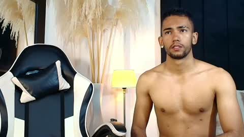 maicolparker0 online show from June 2026 01:04:02 PM