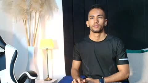 maicolparker0 online show from July 2026 12:42:02 PM