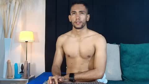maicolparker0 online show from July 2026 12:44:01 PM