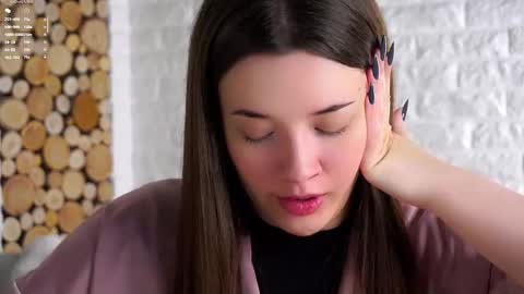 Lucy online show from November 2025 02:11:01 AM