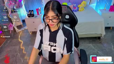 maiily_tay online show from March 2026 12:56:02 PM