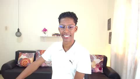 Snapshot of maiki18 chatting on January 2025 01:32:01 PM I am Maik online show from January 2025 01:32:01 PM