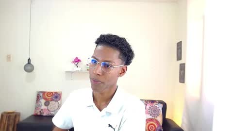 Snapshot of maiki18 chatting on March 2025 07:50:02 PM I am Maik online show from March 2025 07:50:02 PM
