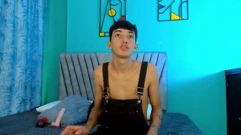 Maikol online show from March 2026 02:00:01 PM