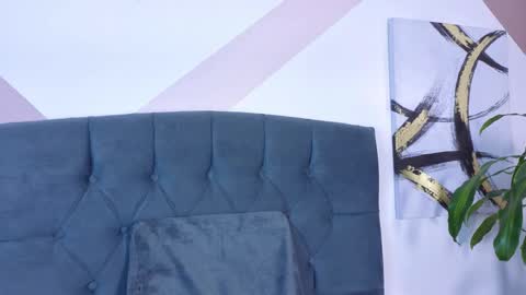 Snapshot of mailin18 chatting on April 2026 10:32:01 PM Mailin online show from April 2026 10:32:01 PM