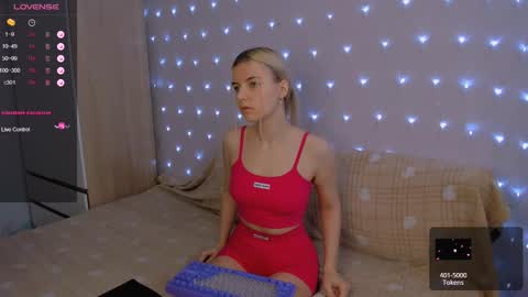 Snapshot of mailin_harrington chatting on March 2025 03:11:01 AM Your kitty online show from March 2025 03:11:01 AM