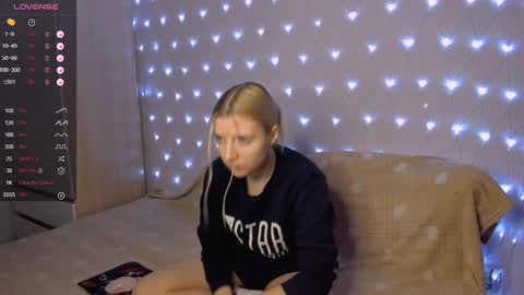 Snapshot of mailin_harrington chatting on March 2025 03:45:02 PM Your kitty online show from March 2025 03:45:02 PM