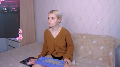 Your kitty online show from October 2025 02:12:02 AM