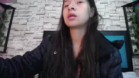 Snapshot of maily_can chatting on September 2025 12:38:02 PM MAILY CAN online show from September 2025 12:38:02 PM