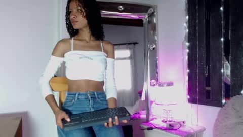 mailyn_gold online show from April 2026 12:04:01 PM