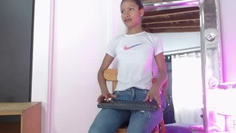 mailyn_gold online show from May 2026 11:50:02 AM