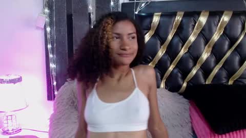 mailyn_gold online show from May 2026 04:04:02 PM